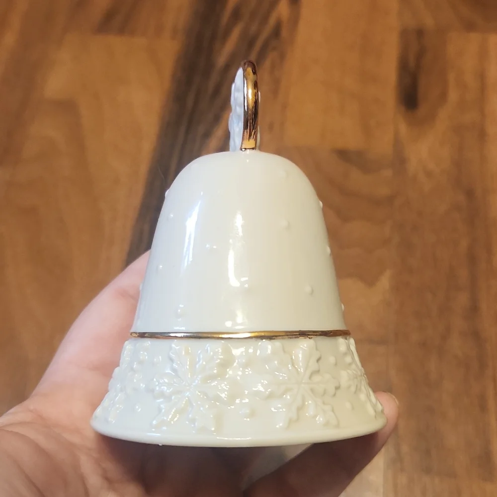 Lenox shine snow